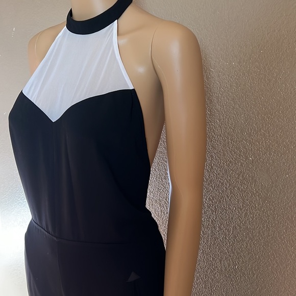 GUESS TUX HALTER BLACK &WHITE JUMPSUIT Sz 4 - Picture 3 of 16